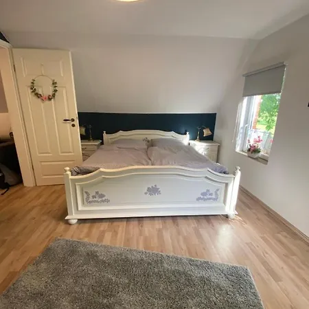 Unner'd Kastanje Lägenhet *